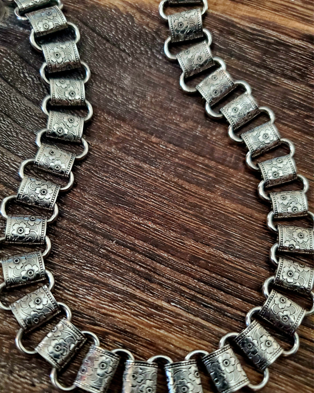 Victorian Etched Choker